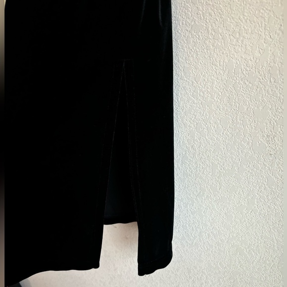 Vintage Sag Harbor Petite Black Velvet Pencil Skirt PS - Picture 6 of 6